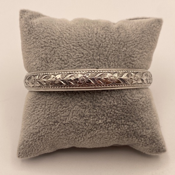 Whiting & Davis Jewelry - Whiting and Davis Silver Florale Bracelet Oval bracelet